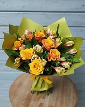 Букет цветов из:  Альстромерии и Розы в Прогресс
