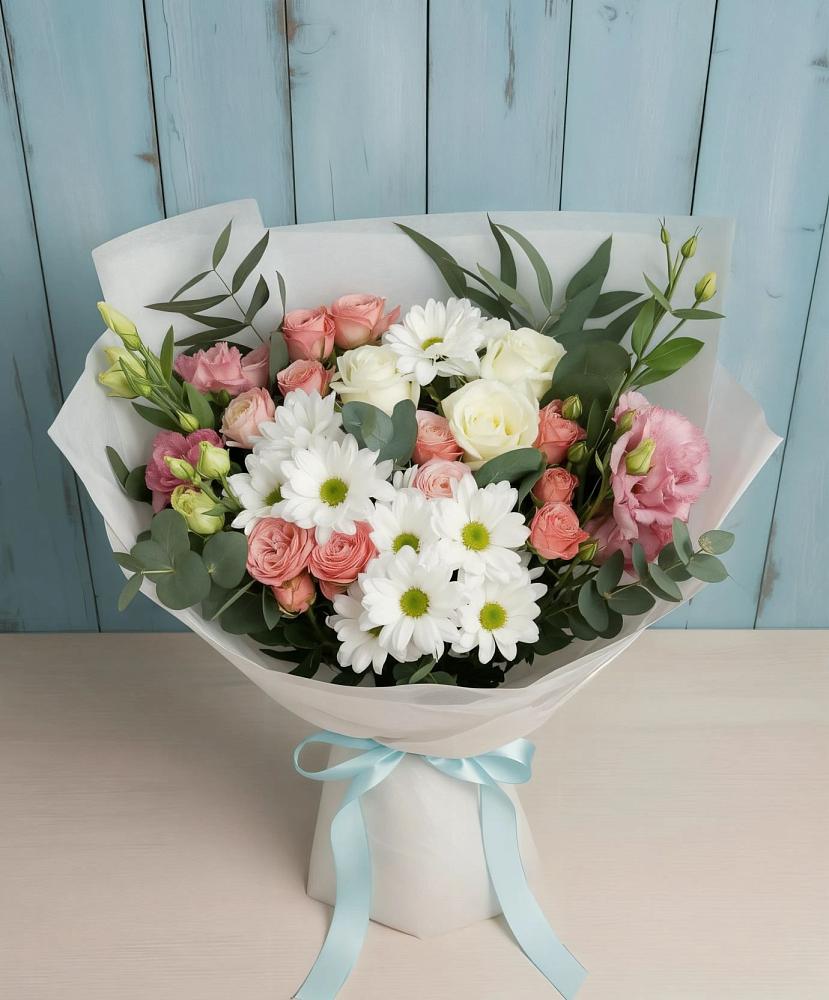Букет цветов из: Розы, Лизиантусы и Хризантемы в Прогресс