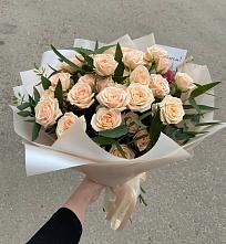 Букет Кремовые розы Латте в Прогресс