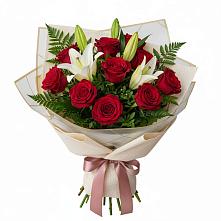 Букет цветов из:  Лилии и Розы в Прогресс