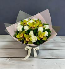 Букет цветов из:  Орхидеи и Розы в Прогресс