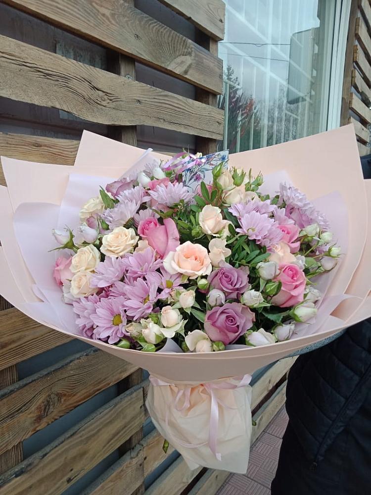 Букет цветов из: Розы и Хризантемы в Прогресс