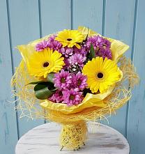 Букет цветов из:  Хризантемы и Герберы в Прогресс