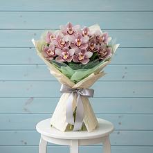 Букет цветов из:  Орхидеи и Розы #REPLACE_PRED# Прогресс