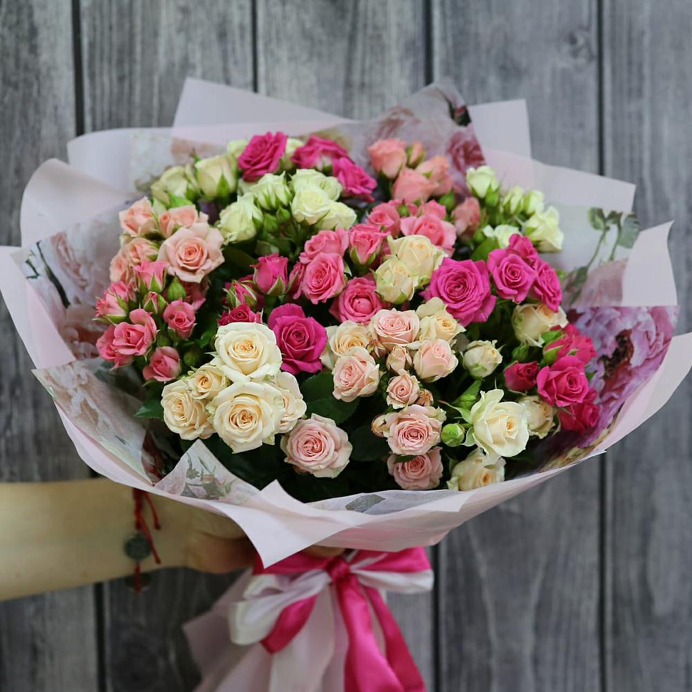 Букет цветов из: Розы в Прогресс