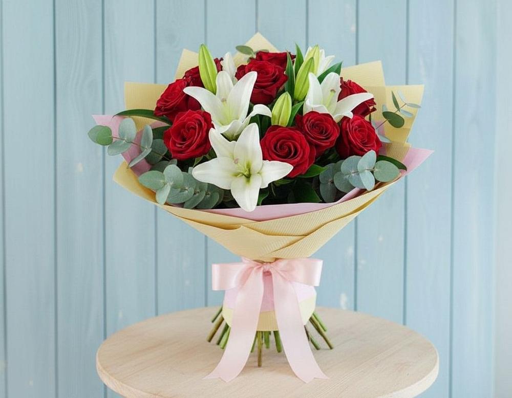 Букет цветов из: Лилии и Розы в Прогресс